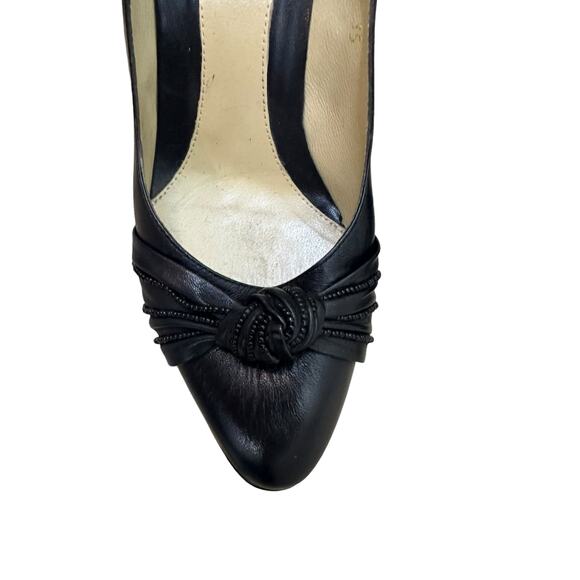Guy Laroche Vintage Black Rose Adorned Leather Pumps Shorter Heel sz 35 - Picture 12 of 14